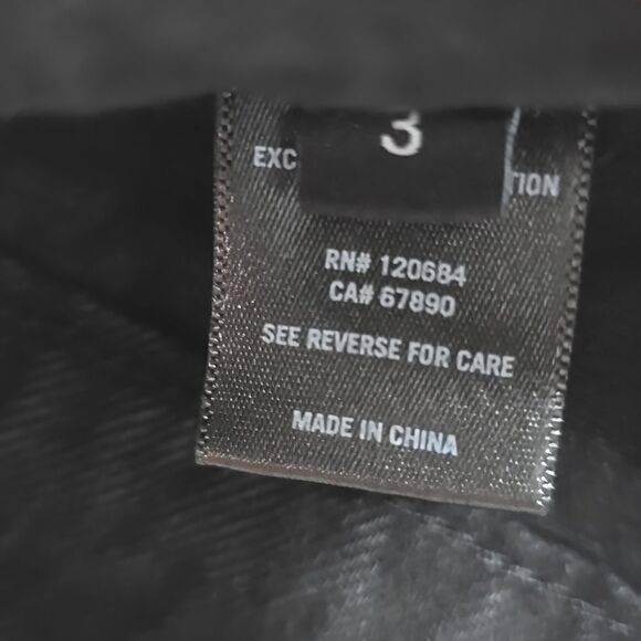 542 NWT Hot Topic Social Collision Black Star Patch Girls Denim Shorts Size 3 - Picture 7 of 8